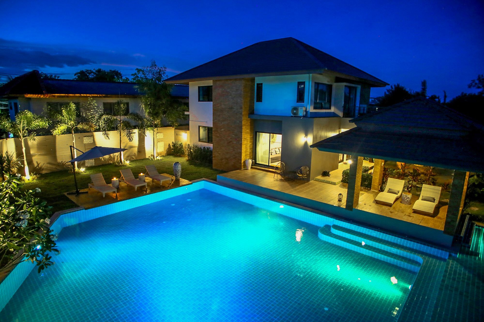 Moin 1617 Luxury Double-Pool Villa Τσιάνγκ Μάι Εξωτερικό φωτογραφία